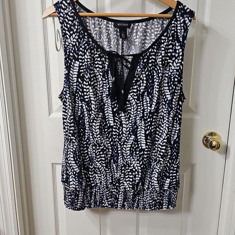 White House Black Market Small Blue Abstract V-Neck Ruched Bottom Tank Top